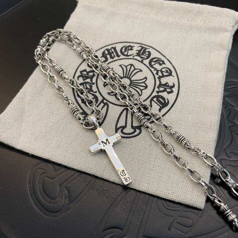 Ch*0me He**ts necklaces
